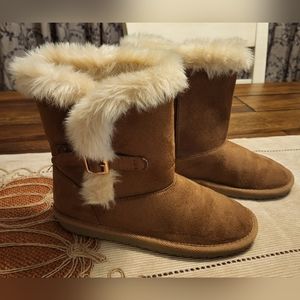 Children's place boots, girls size 4, brown